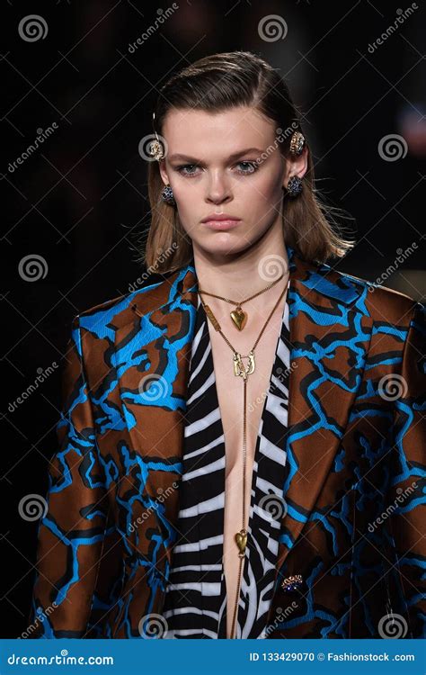 cara taylor open for chanel runway|cara taylor new york.